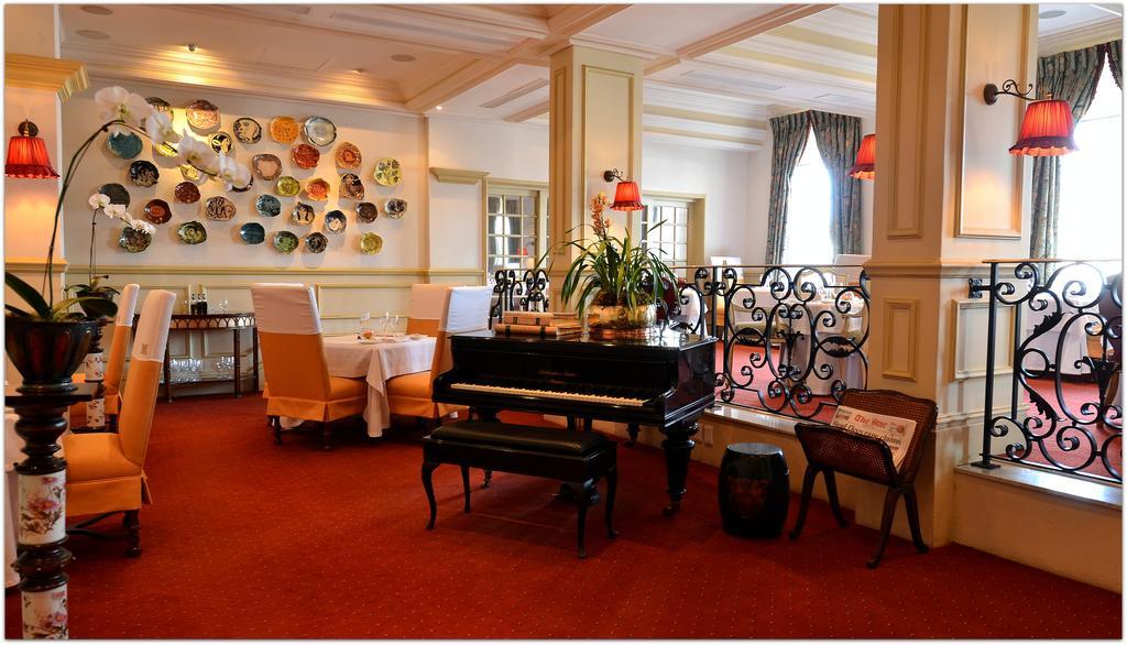 Monarch Hotel ヨハネスブルグ エクステリア 写真