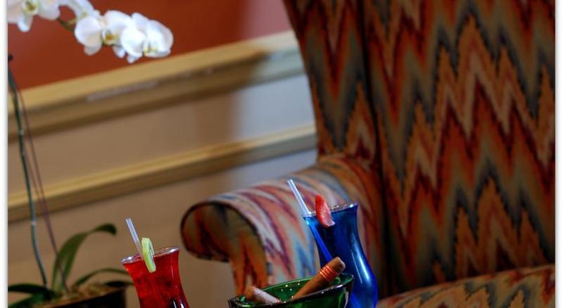 Monarch Hotel ヨハネスブルグ エクステリア 写真