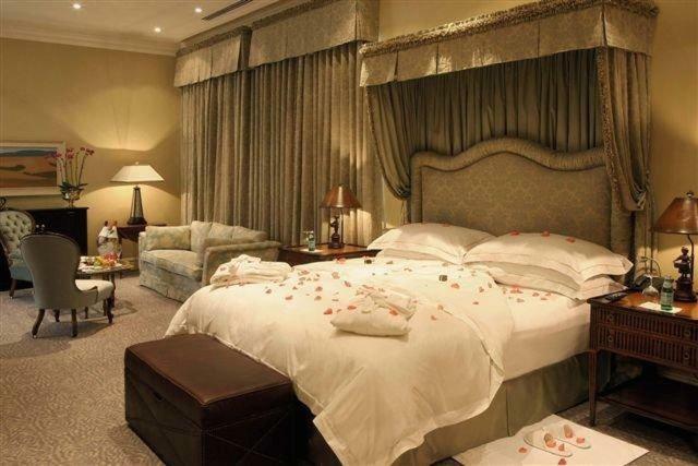 Monarch Hotel ヨハネスブルグ エクステリア 写真